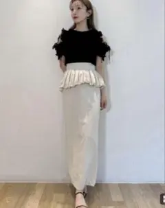 最終値下げ‼️【新品未使用】【SNIDEL】ペプラムスカート