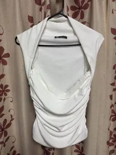 ZARA ホワイト ノースリーブ ドレープトップス