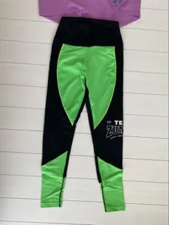 ZUMBA フィットネス レギンス グリーン/ブラック　　Tシャツ付のサムネイル