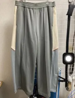 GU and beautiful people スウェットバギーパンツ