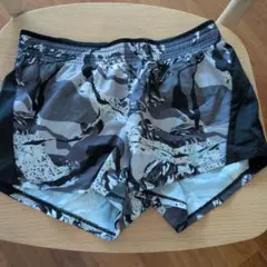 Nike Dri-FIT 迷彩ショートパンツ S