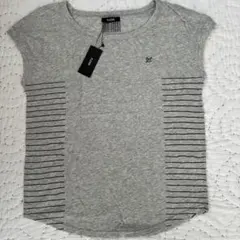 FLOVE 半袖Tシャツのサムネイル