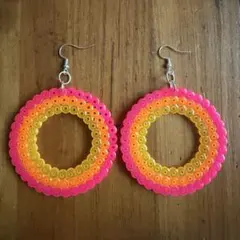 アイロンビーズ　ピアス