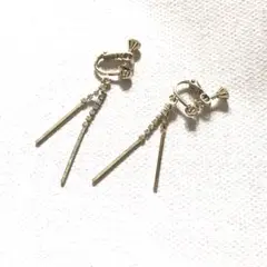 新品未使用＊イヤリング＊ゴールド＊ストーン＊ライン＊オシャレ