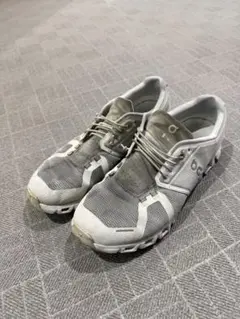 on スニーカー