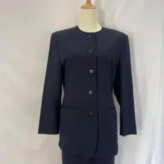 美品ノーカラージャケットスカート（11AR/64）紺　セットアップ　背抜き　薄手