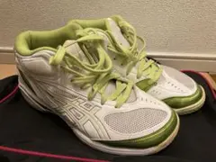 バスケットボールシューズ ホワイト/グリーン　袋は付きません　asics