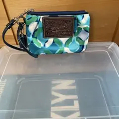 幾何学模様のポーチ　coach