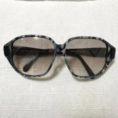 Item thumbnail for item 2a23f041-1ad8-44e1-b965-8dc3cf75628c