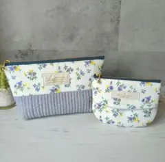 刺繍入り小花柄ポーチ２点セット【ブルー】訳あり