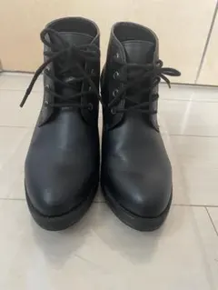 ユニクロ レザー ブラック レースアップブーツ ショート 23