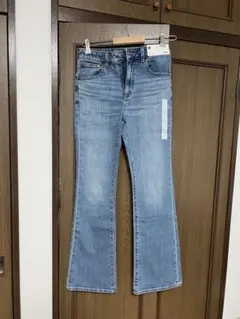 【新品未使用】GU ミドルライズ フレアジーンズ Sサイズ