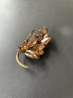 ヴィンテージ　琥珀色　ブローチ