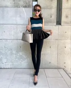 Sheller　シェリエ　マルチ　ボーダー　ペプラム　トップスのサムネイル