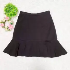 美品 【アプワイザーリッシェ】 ペプラムスカート ショート丈 ブラック （M）