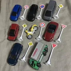 トミカ標識セット 全8種 トヨタ ホンダ ダイハツ カブ S2000 CR-Vのサムネイル
