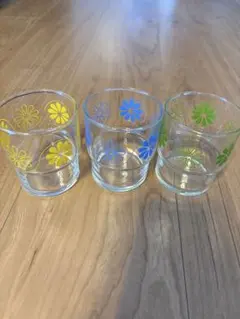 昭和レトロ　花柄ガラスミニコップ3個セット