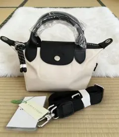 ◉新品、未使用ロンシャン　ル　プリアージュ　エナジーXSショルダーバッグホワイト