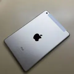 iPad mini4 第4世代 32GB セルラーモデル SIMフリー 割れなし - メルカリ