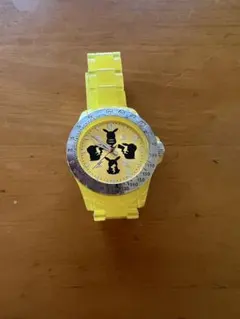 Pokémon ピカチュウ 腕時計 イエロー - メルカリ
