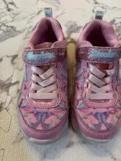 光る！Skechers ピンク スニーカー 17cm