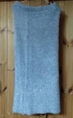 シルバー ラメタイトスカート スリット入り