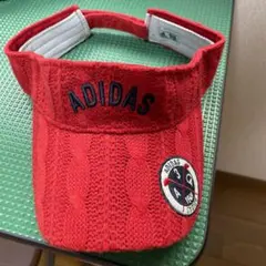 ゴルフ　ADIDAS 赤 ケーブル編みバイザー