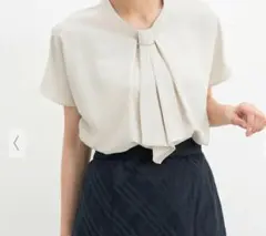 Honeys　フレンチボウタイブラウス