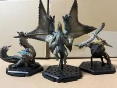 スタンダードモデル　モンスターアーツ　シャガルマガラ　ラージャン　ラギアクルス