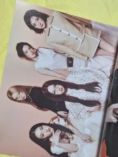 NYLON JAPAN 切り抜き KiiiKiii
