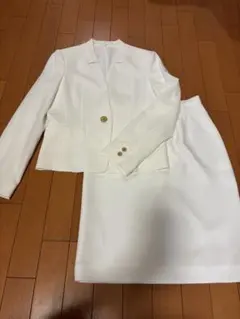 美品⭐︎ANAYIホワイトスーツ JK38スカート38のサムネイル