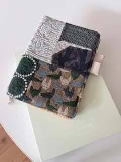 ミナペルホネン　パッチワークデザイン A5手帳カバー