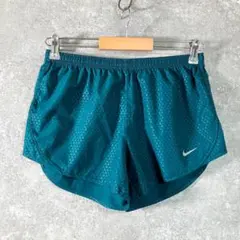 NIKE　ショートパンツ　ランニングウエア　グリーン　DRI-FIT　スポーツ