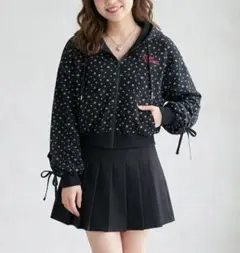 小花柄フード付き　パーカー　フルジップ　黒　リボン付き