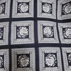 久家道子　刺繍生地　グレー×ブラック　チロリアン　訳あり