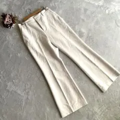 ユニクロ【M】レディースパンツ／スラックス✿センタープレス✿伸縮性あり✿ベージュ