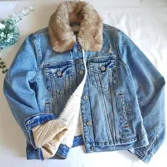 アバクロ エコファーダメージ加工 ライトブルーデニムジャケット ボアキルティング