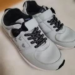 瞬足　女の子用スニーカー　21.5㎝