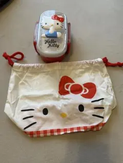 ハローキティ 2段弁当箱とマチ付き巾着袋セット