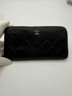 CHANEL ブラック 三つ折り財布 キルティング - メルカリ