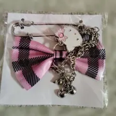 サンリオ　シークレット　ブローチチャーミーキティ