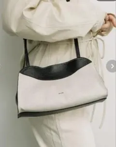 BEAURE リネンコンビショルダーのサムネイル