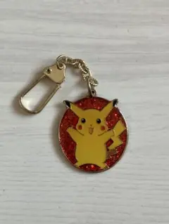 レトロ　ピカチュウ グリッターキーホルダー