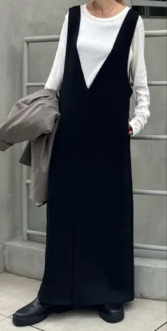 ダンボールニット2ウェイ黒ジャンスカ新品タグ付きのサムネイル