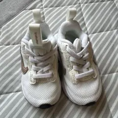 NIKE ホワイト スニーカー