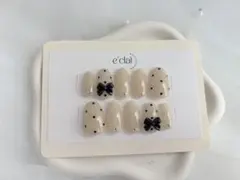 29.韓国ネイル　ハートホロ♡黒リボンネイルチップ オフィス シンプルネイル