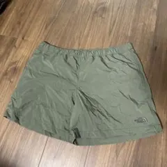 THE NORTH FACE オリーブグリーン ショートパンツ