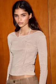 ZARA ダブルバックルＴシャツのサムネイル