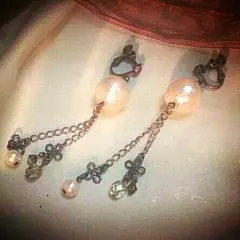 ピンクコットンパールとお花が揺れる大人可愛いイヤリング