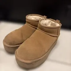 UGG 厚底ムートンブーツ チェスナット - メルカリ
